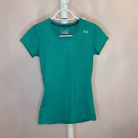 Green Under Amour Top - Picture 1 of 2